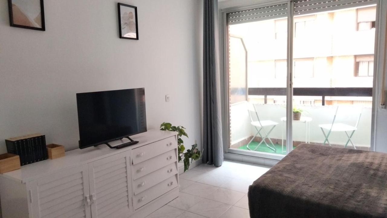 Triana Fénix Appartement *